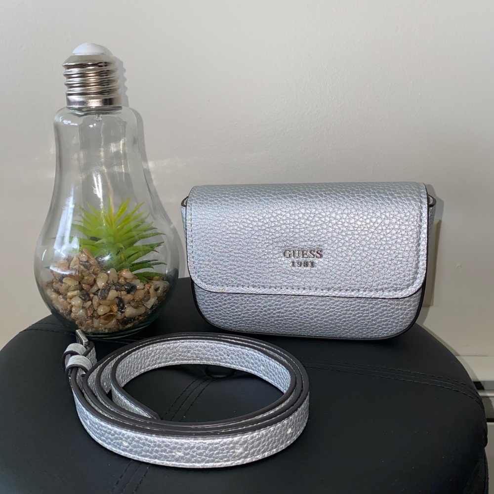 🚫SOLD🚫 - GUESS beltbag